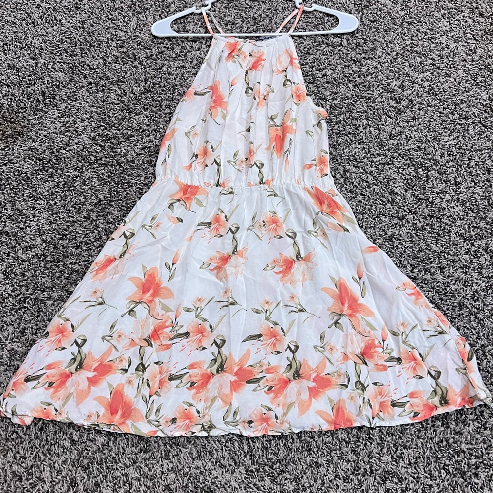 Women’s dress